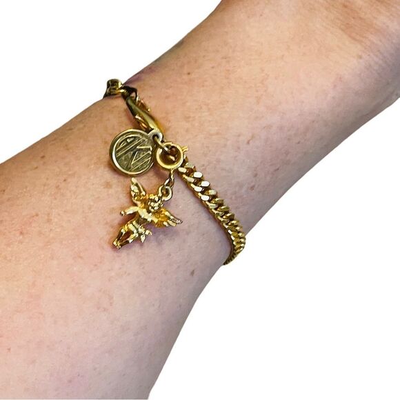 10/$25🦋 Gold Angel Charm Bracelet - Picture 10 of 15